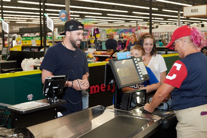 Cleveland Indians go back to school shopping with OhioGuidestone students